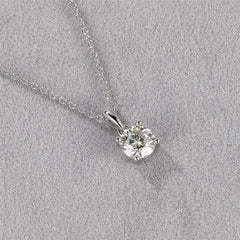 Women's Moissanite Four-claw Pendant Necklace