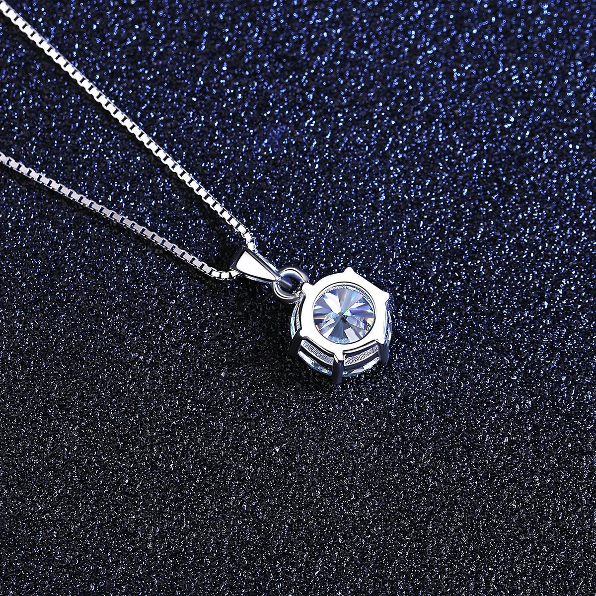 Fashion Six Prong Moissanite Pendant Necklace