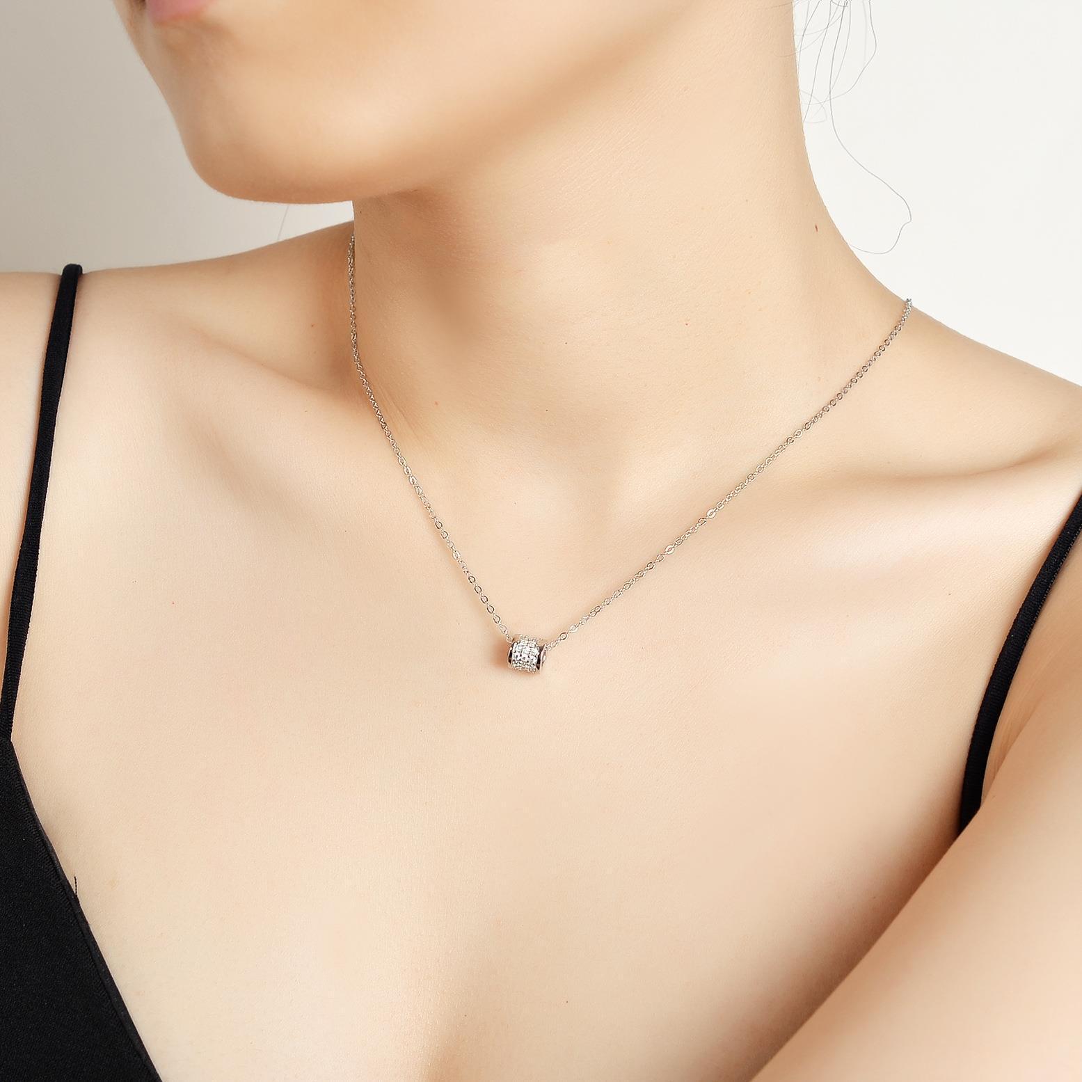 Women's Sterling Silver Moissanite Necklace