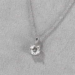 Women's Moissanite Four-claw Pendant Necklace